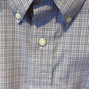 Jos A Bank Men's Traveler's Collection Short Sleeve Shirt, size L